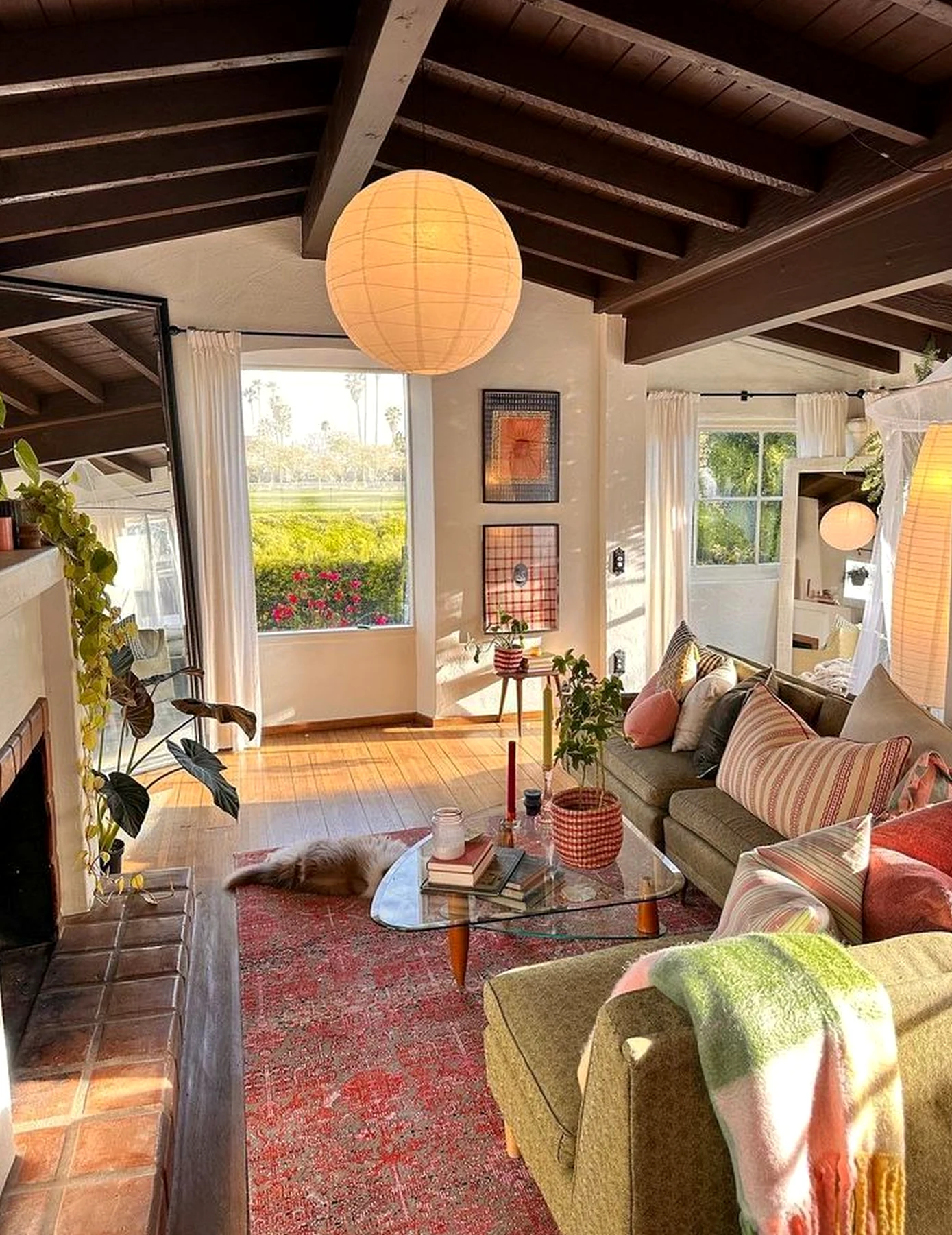Calm stone terrace gives the sitting area more softness, so the whole view feels simple yet expressive.