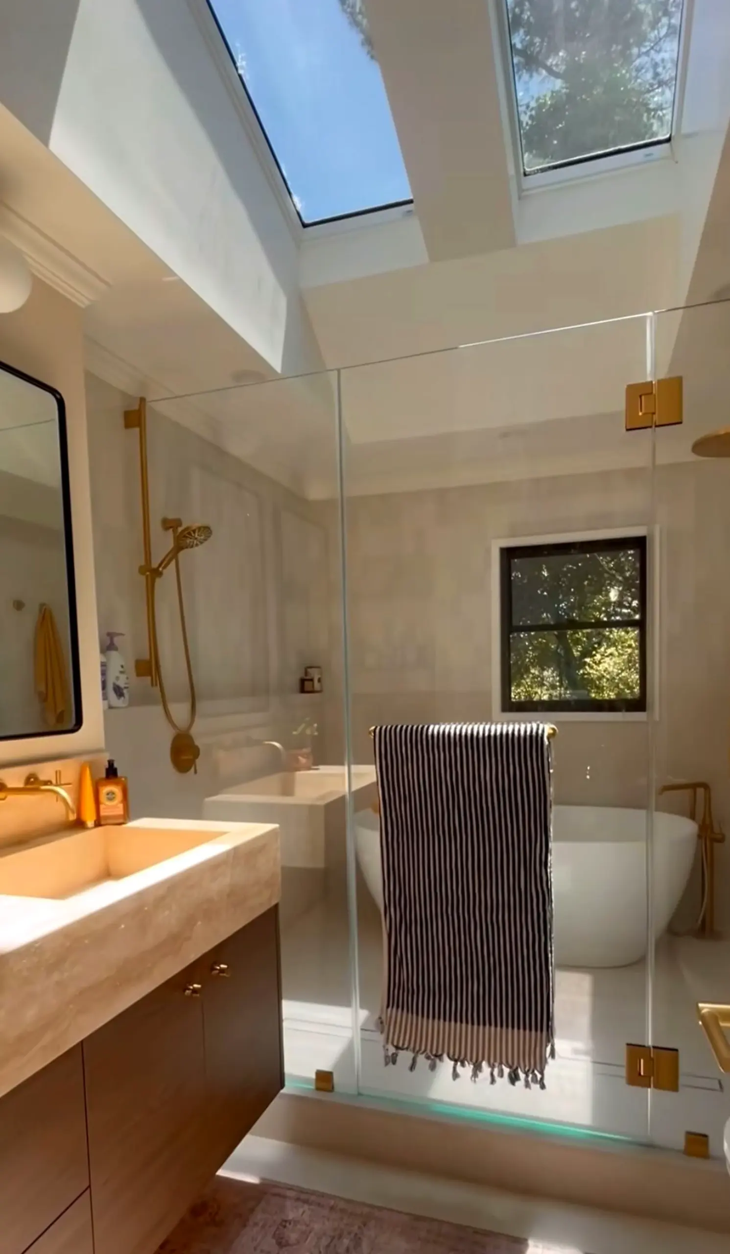 Sculptural shower wall adds ease across the view, giving the decor a finish that feels settled and welcoming.